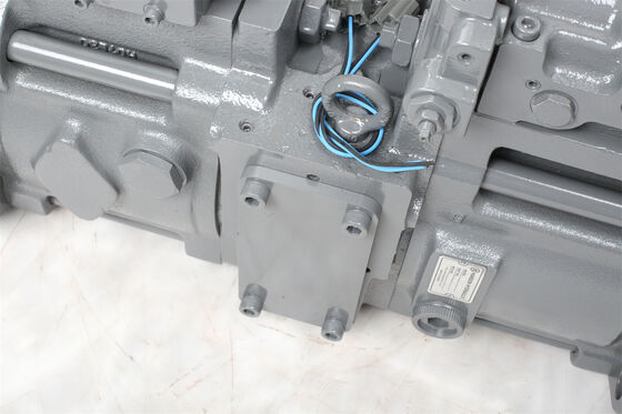 SY215-8 04865 K3V112DTP-NISER-9T8L ปั๊มน้ํา