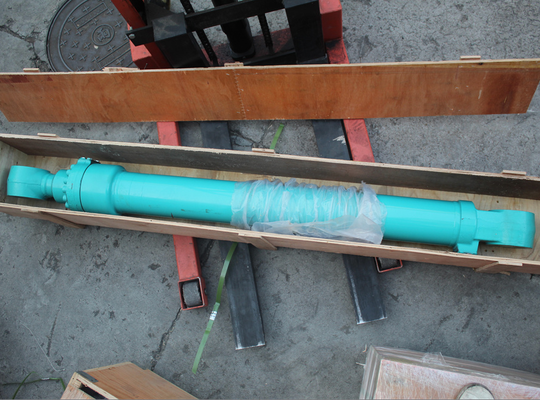 กระบอกไฮดรอลิกแขนสำหรับรถขุด Kobelco อะไหล่หลังการขายคุณภาพสูง SK200-8